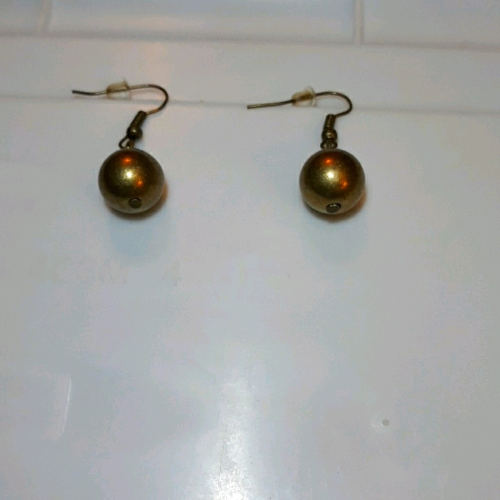 NWOT Brass tone bead earrings
